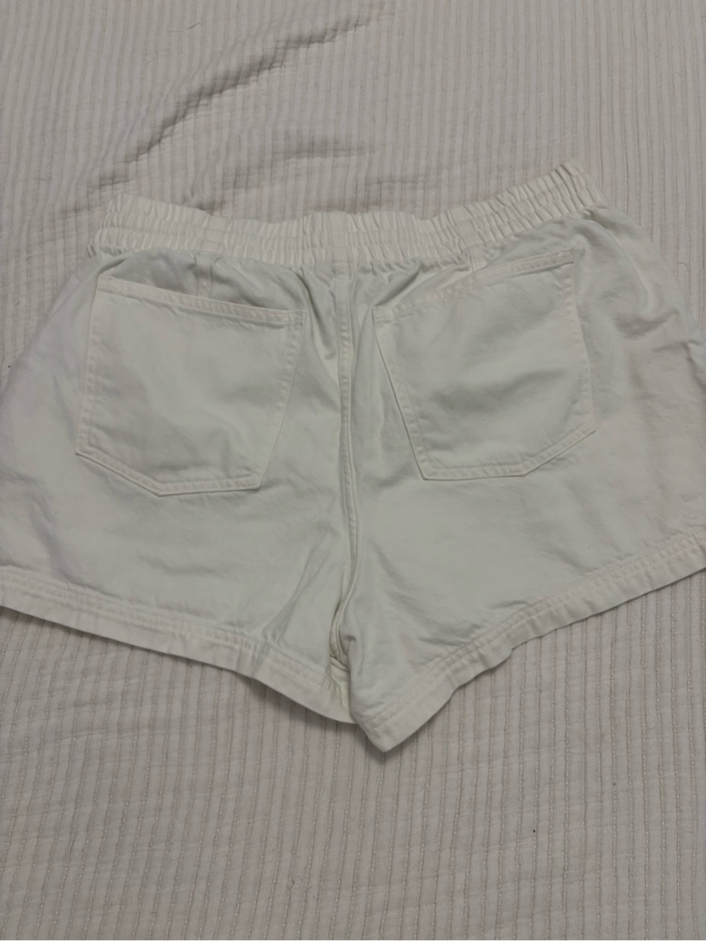 Universal Thread White Drawstring Jean-Style Shorts - Picture 2 of 3